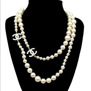 CHANEL - 08V CC GRADUATING PEARL VERSATILLE NECKLACE